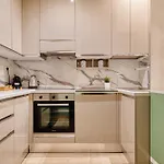 Elegant Three In Porta Romana By Mastery Appartement *